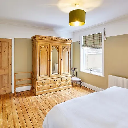 Holiday home Oakwood Sleights